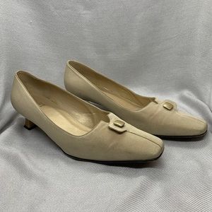 Vintage Stuart Weiztman heels